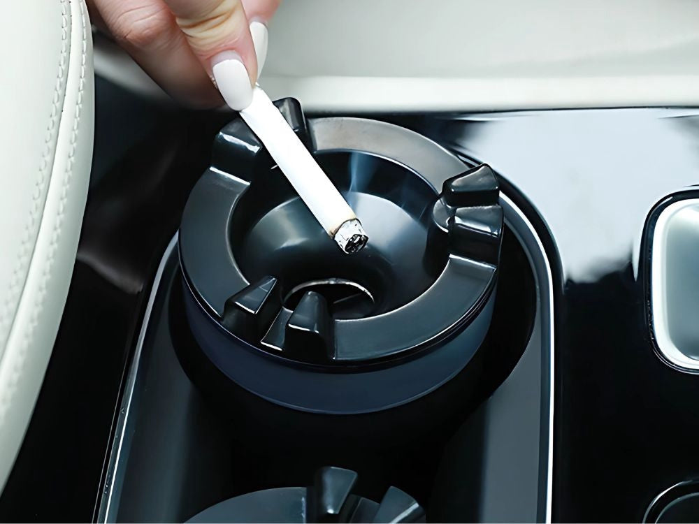 Askfat för bil 13x6 cm med cigarettsläckare och hållare svart