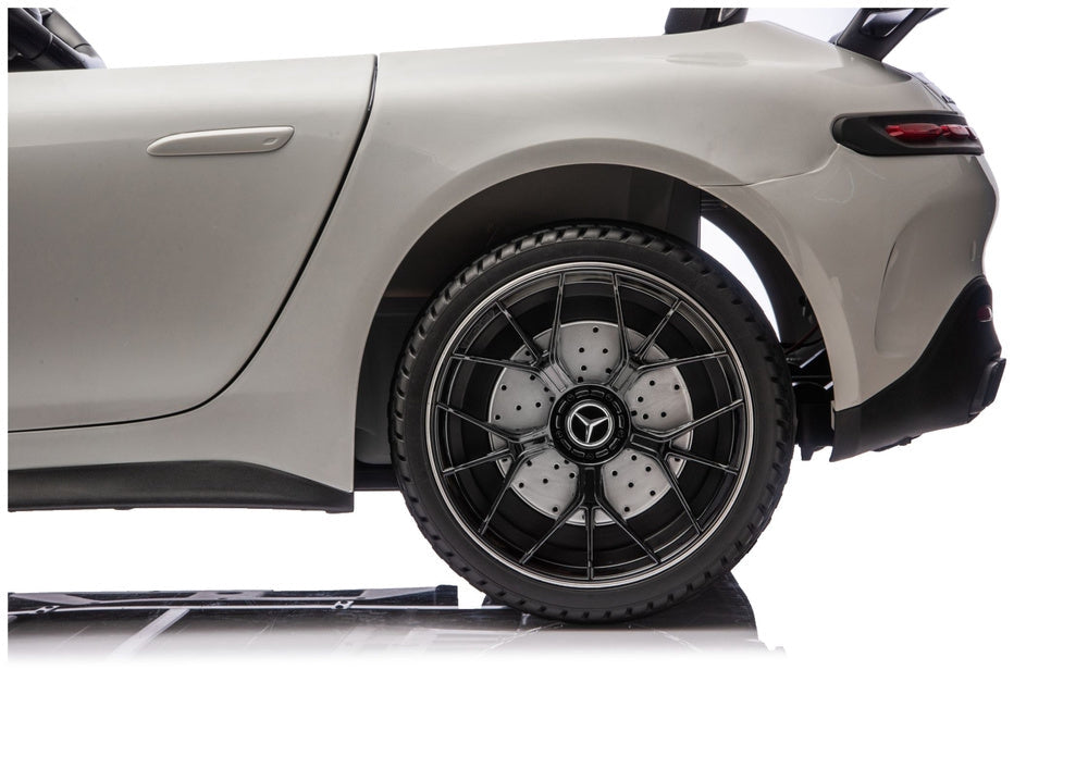 Batteridriven elbil för barn Mercedes GT63 AMG 24V ljusgrå