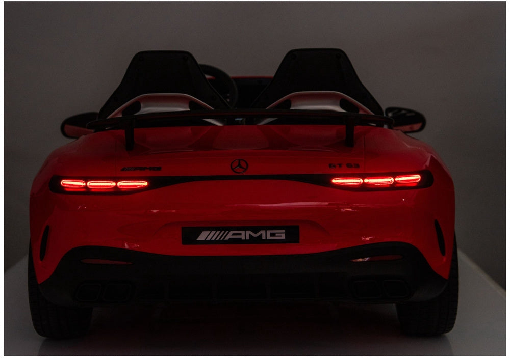 Batteridriven leksaksbil Mercedes GT63 AMG för barn röd