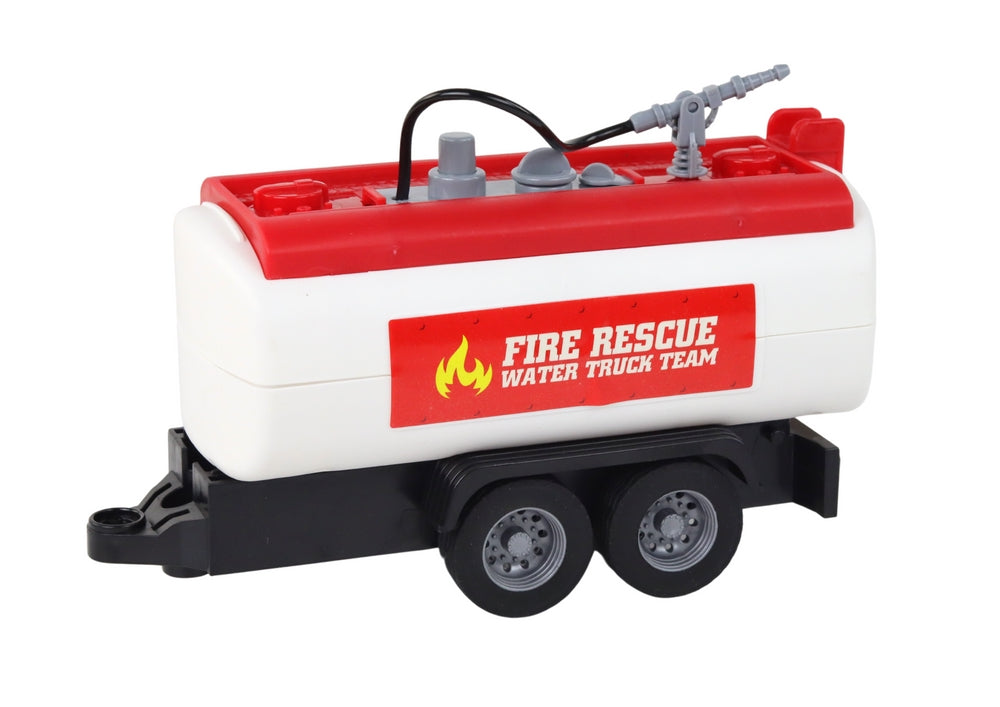 Brandbil med släp 1:16 med ljus/ljud och vattenpump 45 cm