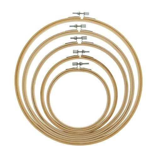 Broderikit 207 delar med 100 färger, trådar 8 m, 5 broderiram