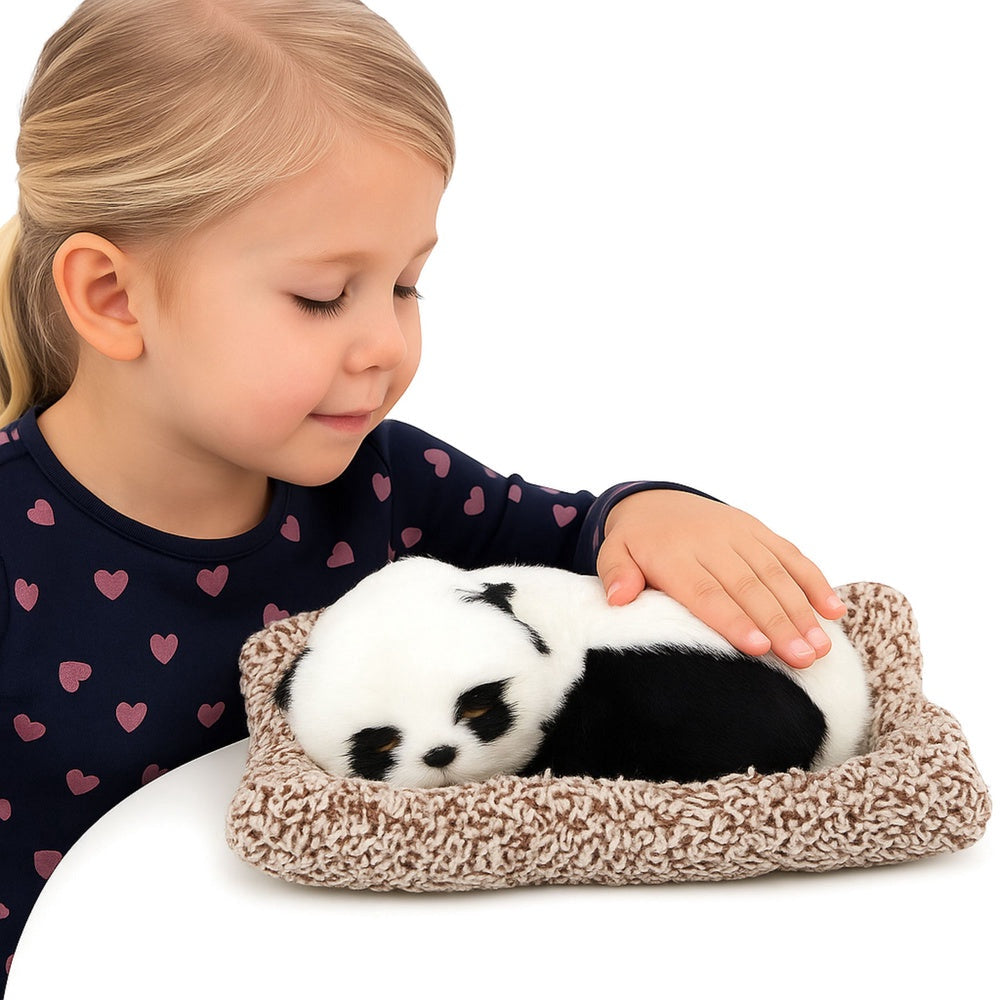 Dekorativ figur sovande panda på kudde 18x15 cm med transparent bärväska
