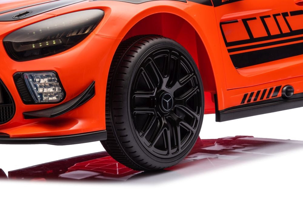 Elbil barn Mercedes AMG GT3 ride-on orange med fjärrkontroll 2.4G