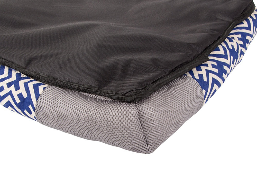 Kattbädd med klöspelare och liggmatta, storlek L, 65x50x7 cm