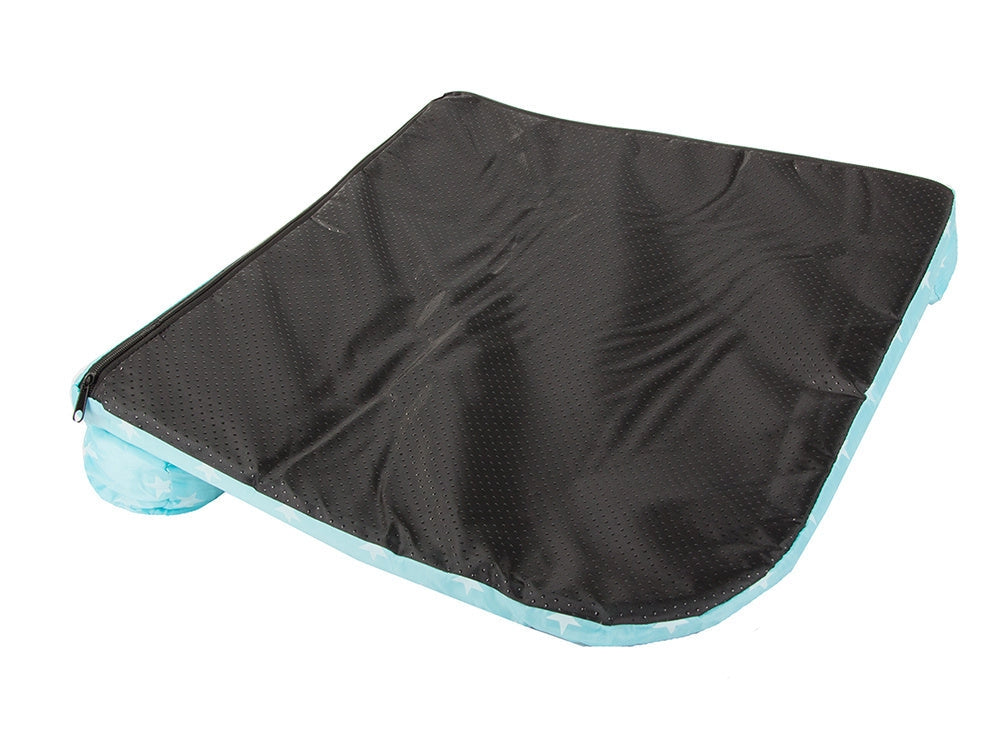 Kattbädd med klösyta storlek L 65x55 cm blandade mönster