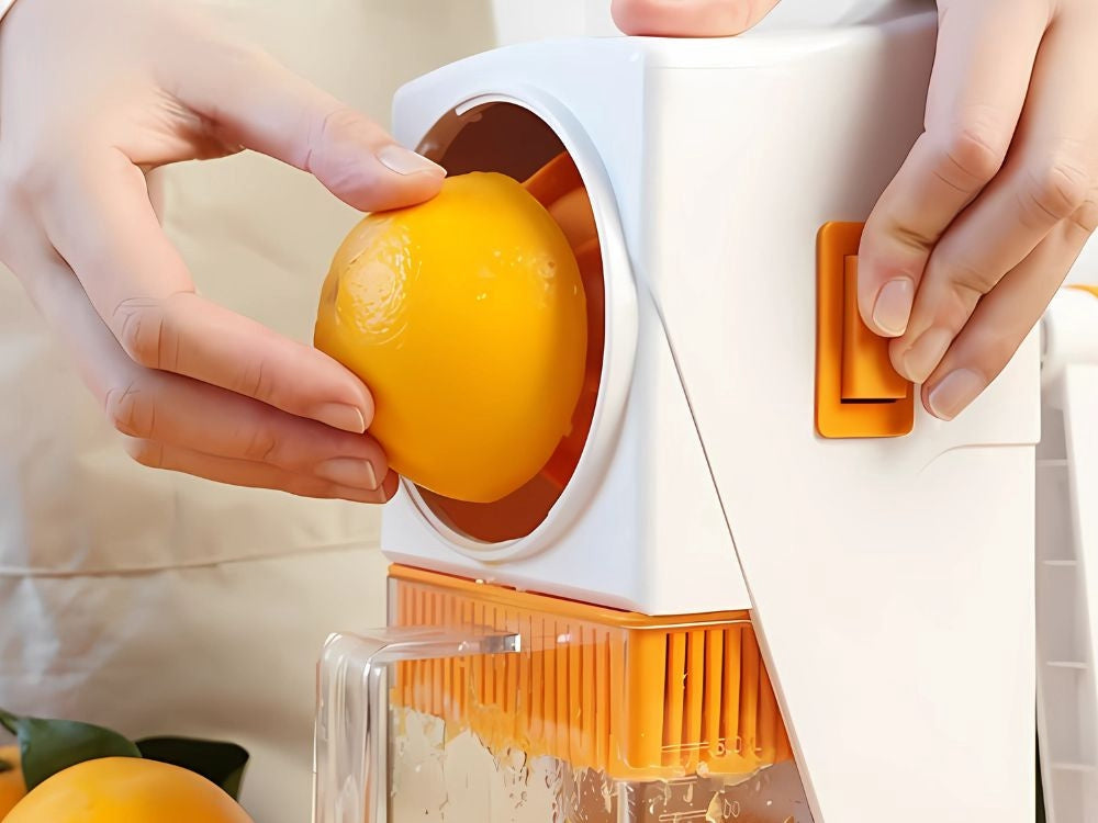 Manuell citruspress med behållare 500 ml plast