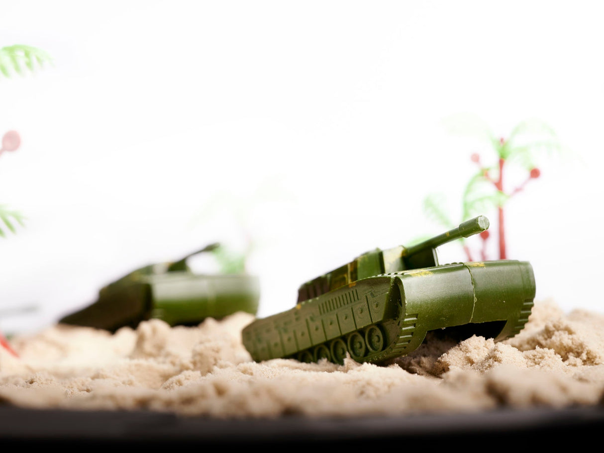 Militärleksak set 307 delar med 240 soldater, 6 tankar och flygplan