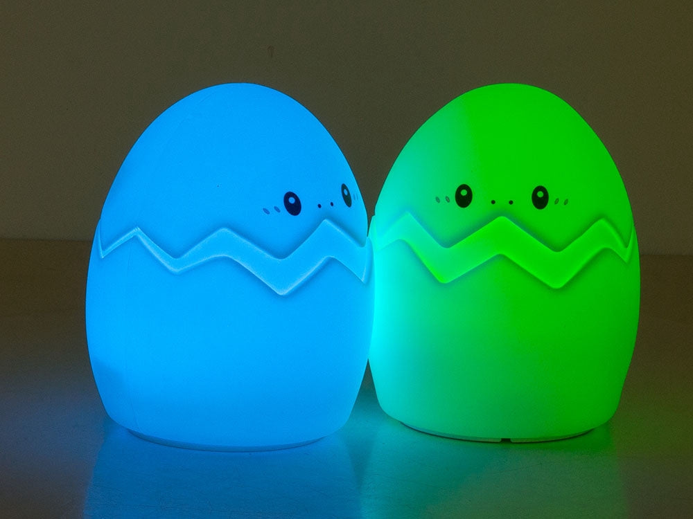 Nattlampa barn äggform LED i silikon vit 12,5x9,5x9 cm