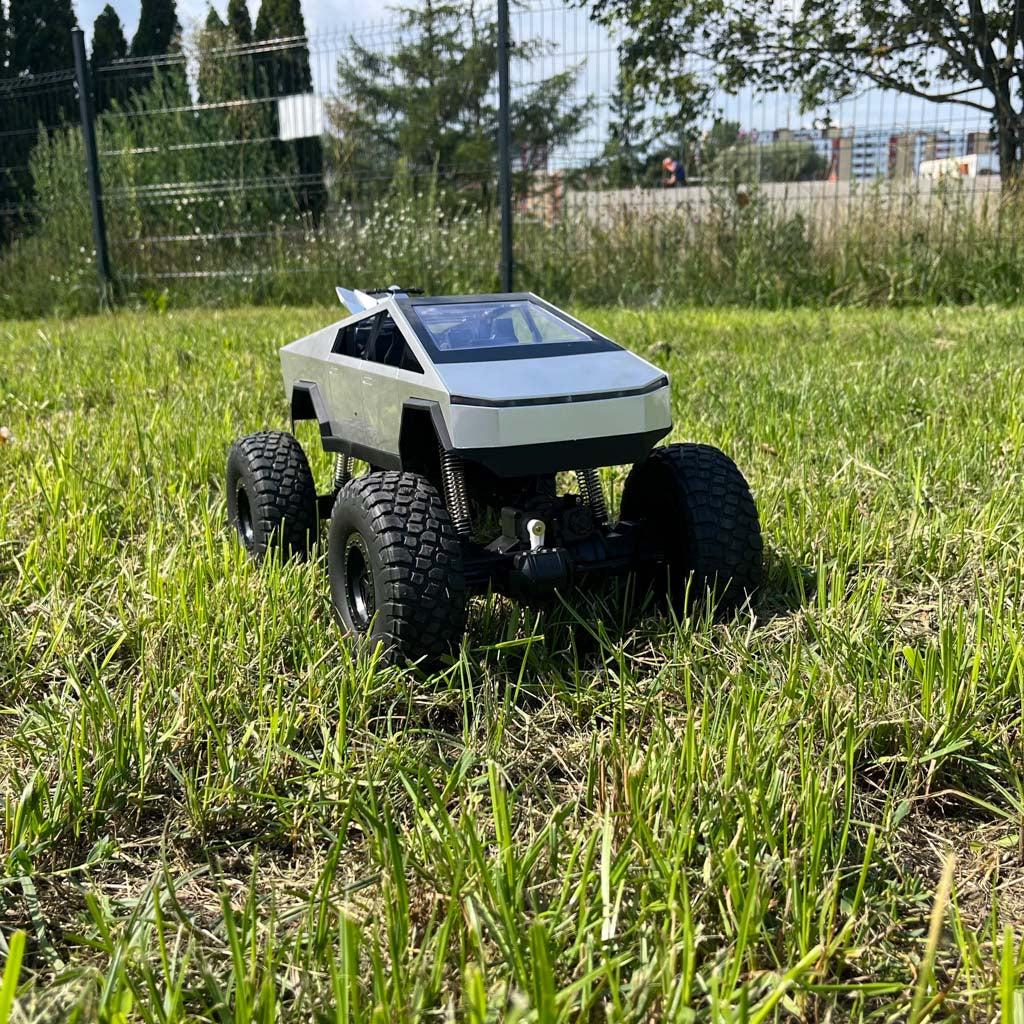 Radiostyrd offroad pickup 1:8 4WD 2.4GHz 7,4V LED 45cm + minibils