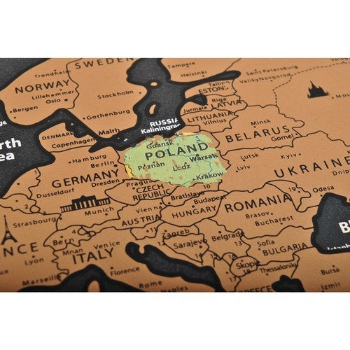 Skrapkarta världskarta 82x59 cm guld/svart skrapyta i tub