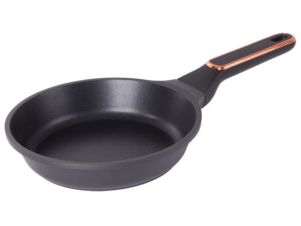 Stekpanna 20 cm non-stick gjuten aluminium svart för induktion