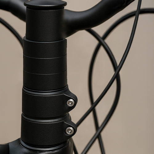 Styrstamsförlängare 28,6 mm (1-1/8) A-head svart, set med ringar
