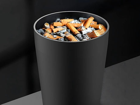 Askfat för bil 13x6 cm med cigarettsläckare och hållare svart