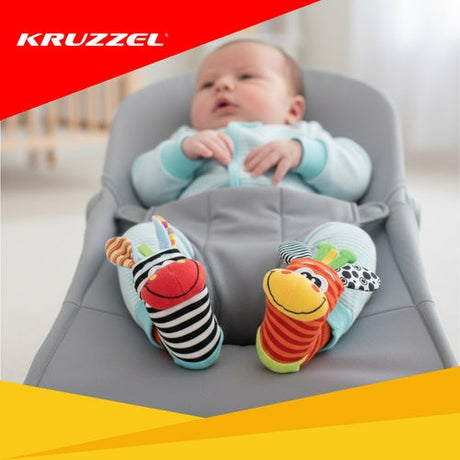 Babyrasselset 4 delar handband och strumpor med rassel 0+