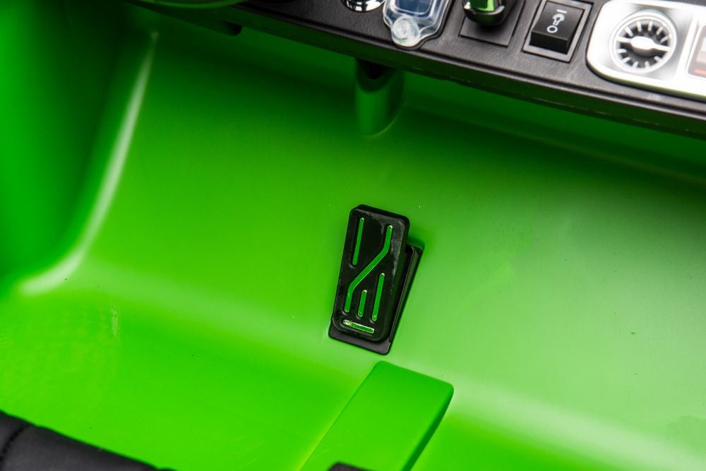 Batteridriven elbil Mercedes G63 XXL 4x4 för barn grön