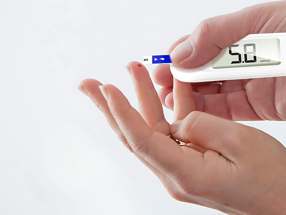 Digital blodsockermätare kit med 50 teststickor + 50 lansetter