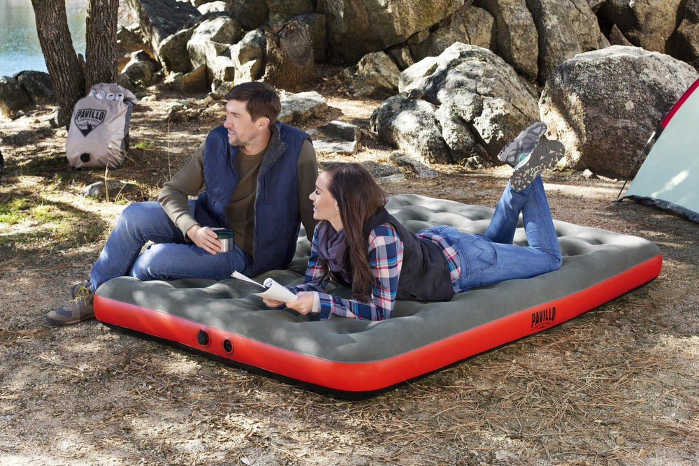 Dubbel luftmadrass 203x152x22 cm med AirCinch-pump och 2-i-1 kudde