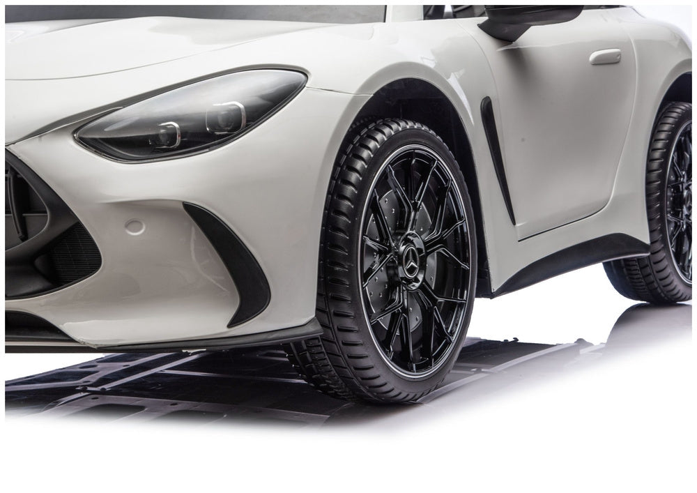 Elbil för barn Mercedes GT63 AMG 24V åkbil vit