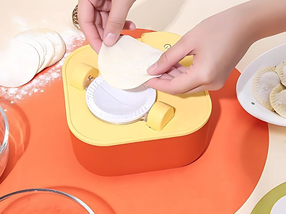 Elektrisk dumplingsmaskin 8 cm, USB-laddning, spatel/borste, mix färg