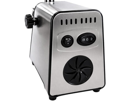 Elektrisk köttkvarn 800 W med 3 hålskivor 3/5/7 mm korvtillsats
