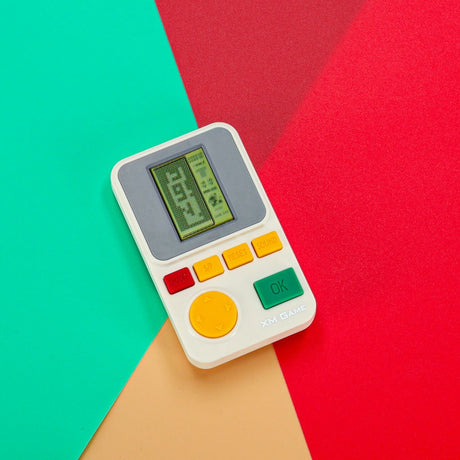 Elektronisk retro arkadkonsol blockspel i fickformat vit 6+ CE
