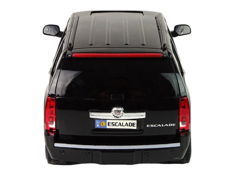 Fjärrstyrd bil Cadillac Escalade 1:16 med LED och ljudeffekter