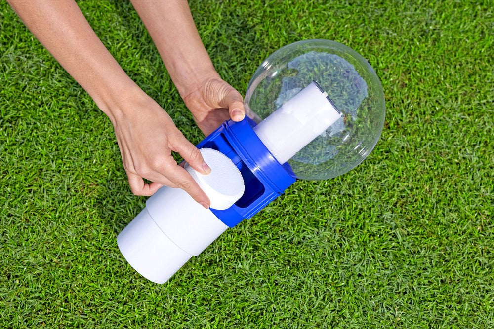 Flytande klor/bromdispenser solcell med LED för 7,6 cm tabletter