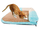 Kattbädd med klösyta storlek L 65x55 cm blandade mönster