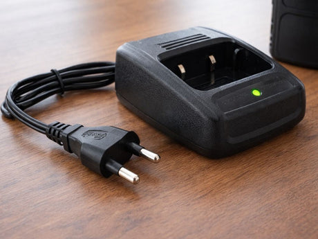Laddstation docka för Baofeng BF-888S walkie talkie, 240 V, svart