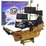 Modellskepp piratskepp tremastat i trä 33x29x6,5 cm med segel