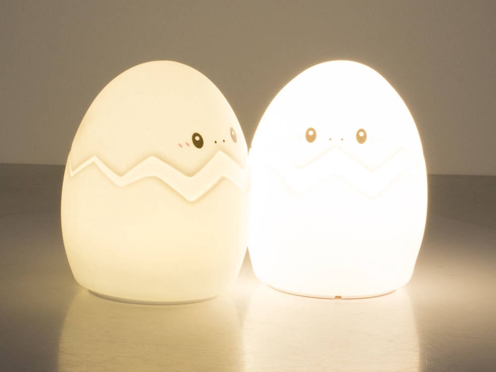 Nattlampa barn äggform LED i silikon vit 12,5x9,5x9 cm