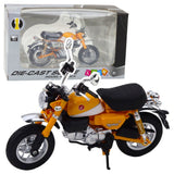 Retro motorcykelmodell i metall/plast gul 14,5 cm med ljus 3x AG13