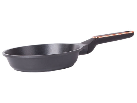 Stekpanna 20 cm non-stick gjuten aluminium svart för induktion
