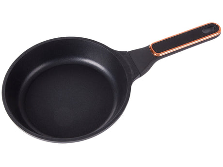 Stekpanna 20 cm non-stick gjuten aluminium svart för induktion