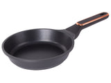 Stekpanna 20 cm non-stick gjuten aluminium svart för induktion