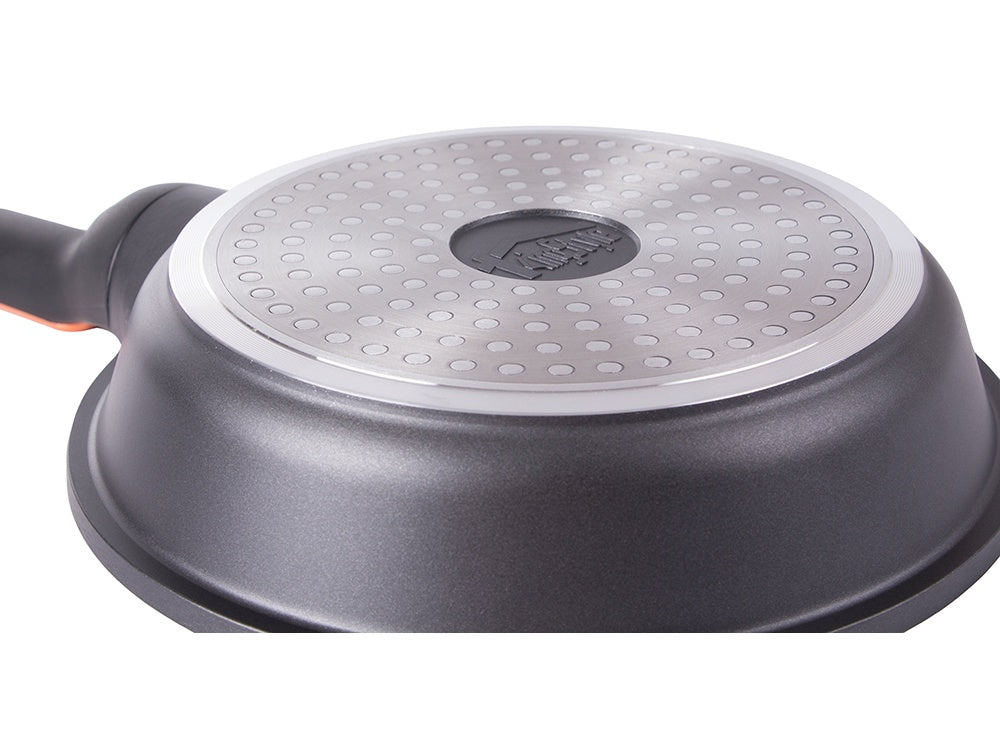 Stekpanna 20 cm non-stick gjuten aluminium svart för induktion