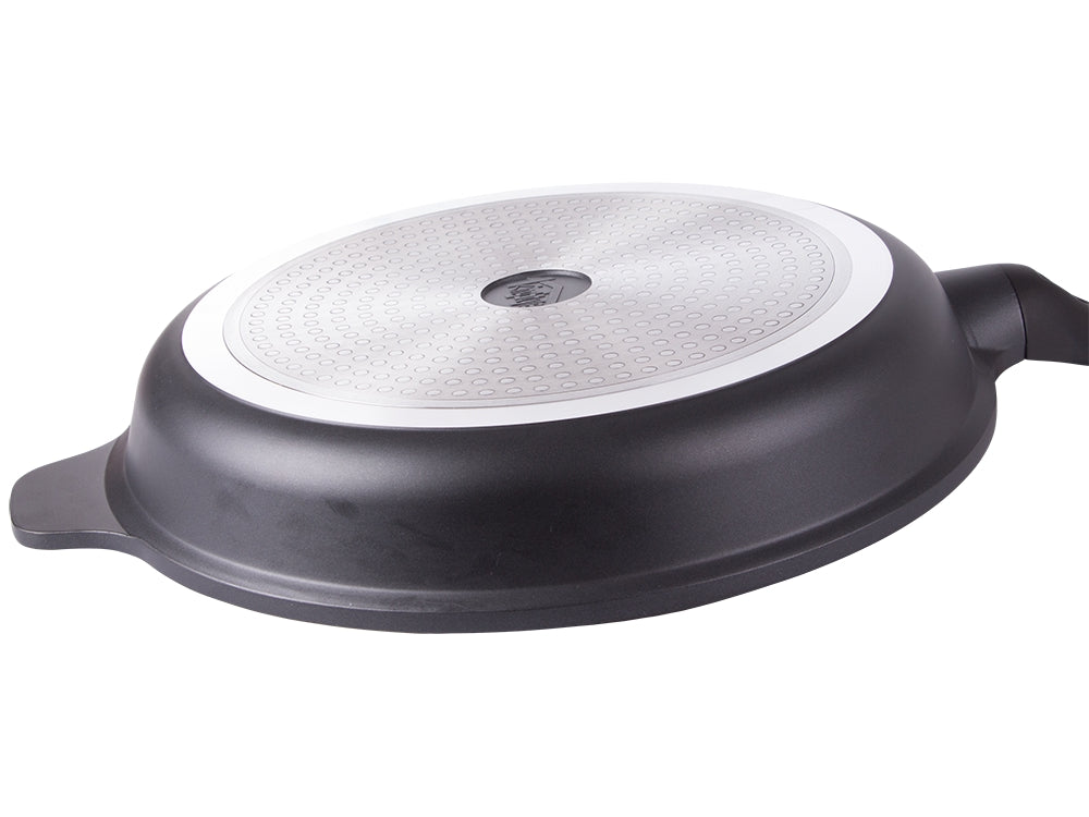 Stekpanna 28 cm gjuten aluminium non-stick, svart, för induktion