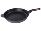 Stekpanna 28 cm gjuten aluminium non-stick, svart, för induktion