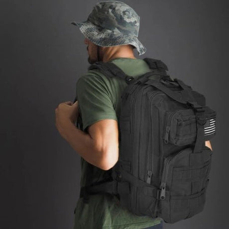 Taktisk ryggsäck 35L vattentålig MOLLE 5 fack svart + patch