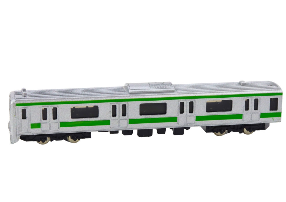 Tågvagn modell 1:48 i metall silver 15 cm, samlarmodell 3+