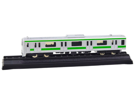 Tågvagn modell 1:48 i metall silver 15 cm, samlarmodell 3+