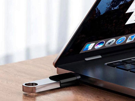 USB-C till USB-A 3.0 OTG-adapter svart 1,5x3 cm med lanyard