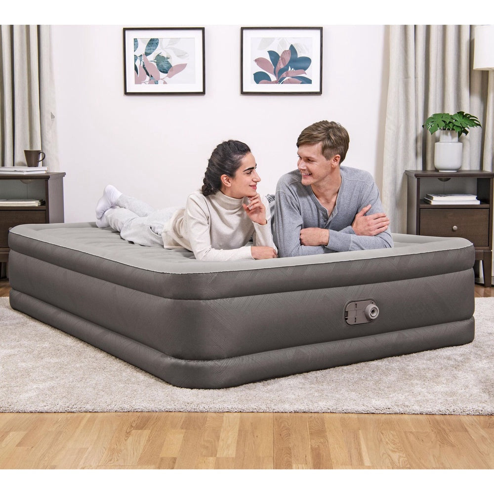 Uppblåsbar madrass queen 203x152x46 cm med elpump 220-240 V