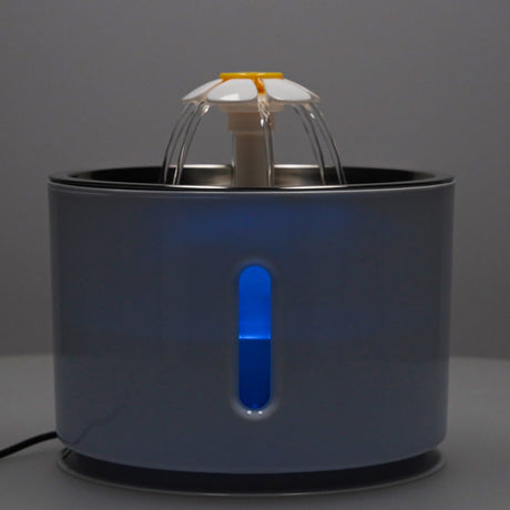 Vattenfontän hund & katt 2,4L med aktivt kolfilter, LED, USB tyst