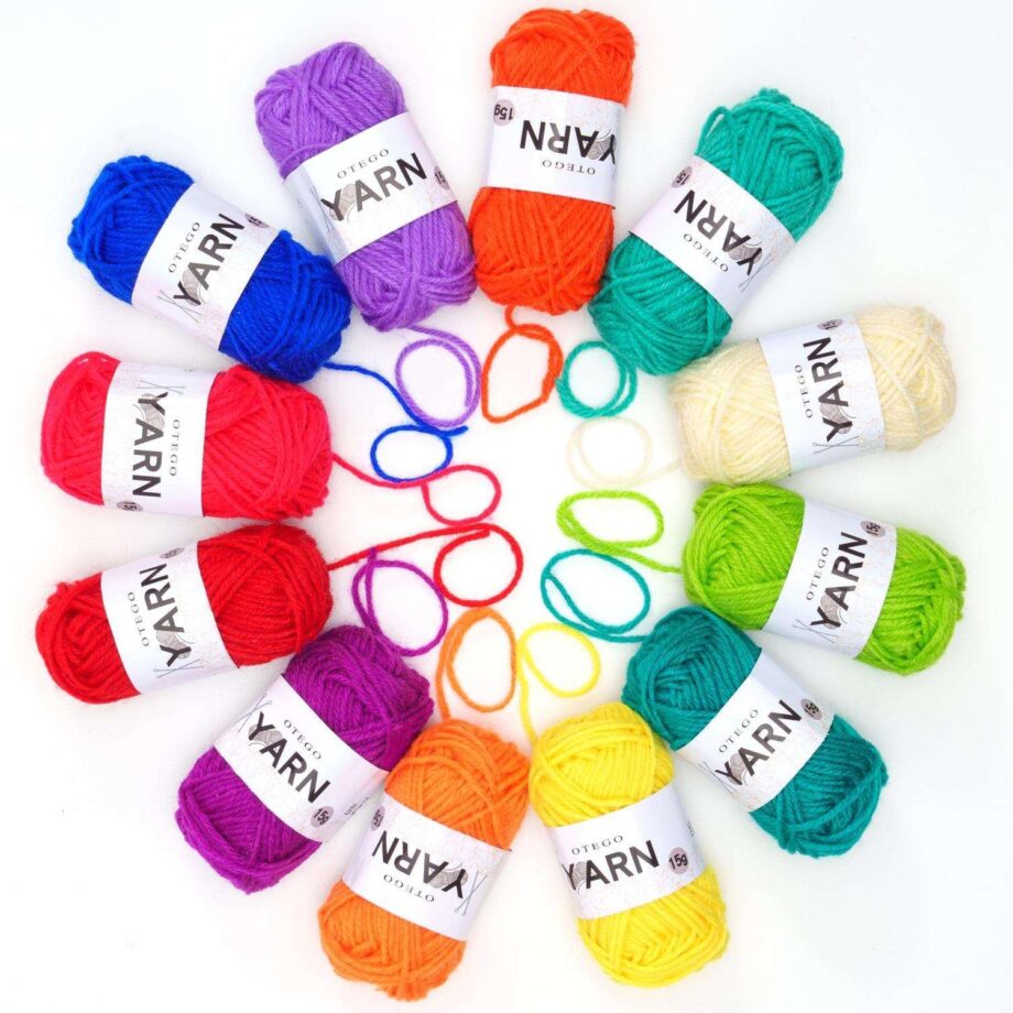 12st Acrylic Knitting & Crochet Yarn Spools (26 m/rulle)